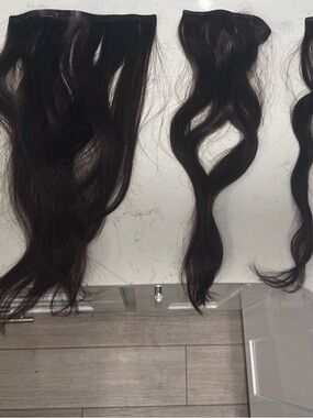 18" Ultra-Seamless Clip-in Hair Extensions (Dark Brown)